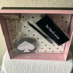 Kate Spade:Be Back Soon Desk Set- mouse pad, binder clip, desk sign, notepad/pen